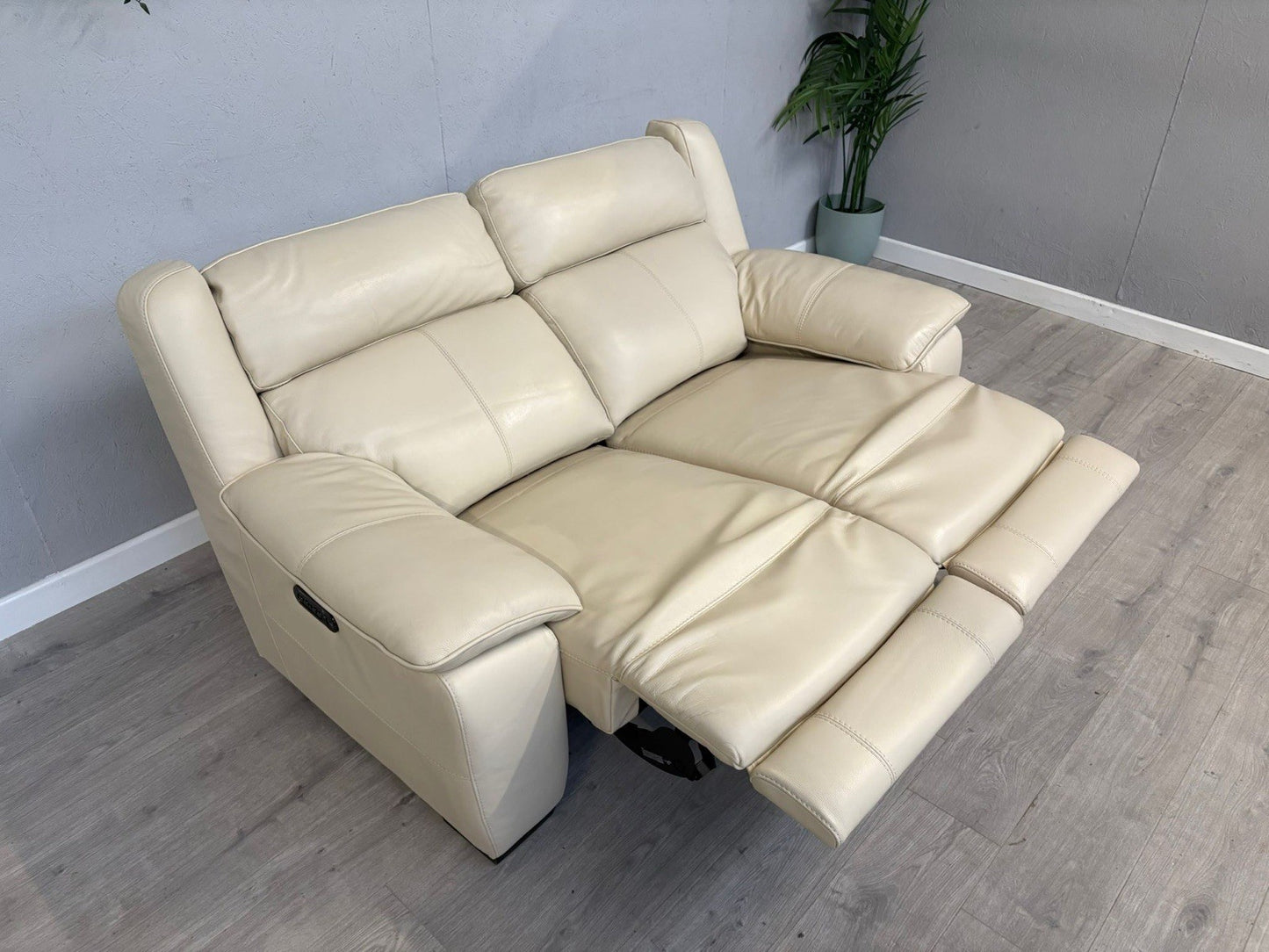 F. Village STARLIGHT EXPRESS Leather 2 Seater Power Recliner Sofa - RRP £2,545