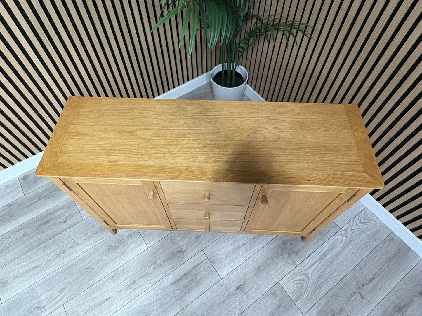 Next Sample - 2 Door 3 Drawer Saxon Sideboard - RRP: £599