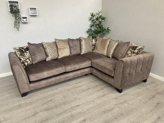 Furniture Village ARIANA Small Fabric RHF Pillow Back Corner Sofa - RRP £3,695