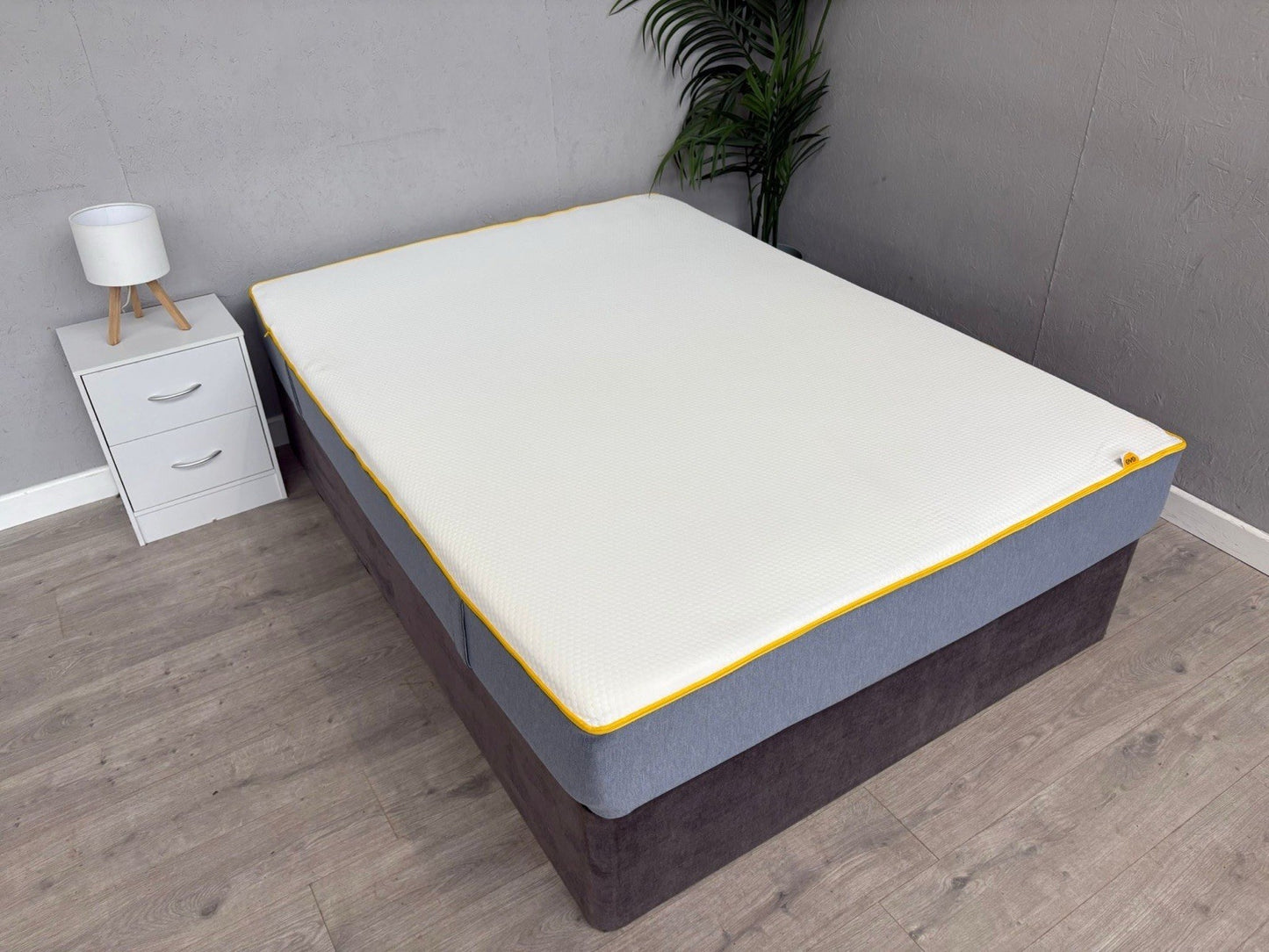 EVE Original Hybrid 4ft 6 Double Mattress, Medium - RRP £599