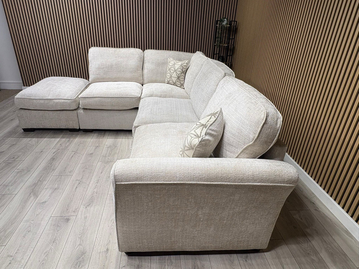 Furniture Village NEW LEGEND LHF Open Chaise Corner Sofa - RRP £2347