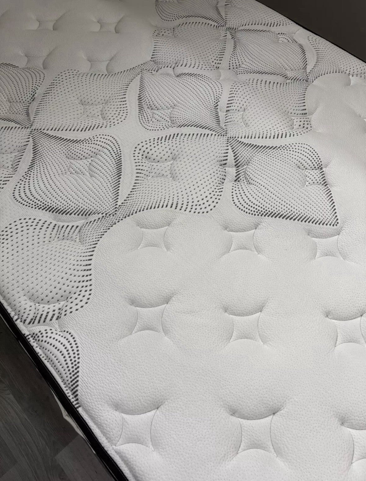 IGEL Nanotech 3000i 4ft 6 Double Mattress, Medium - RRP £1,299