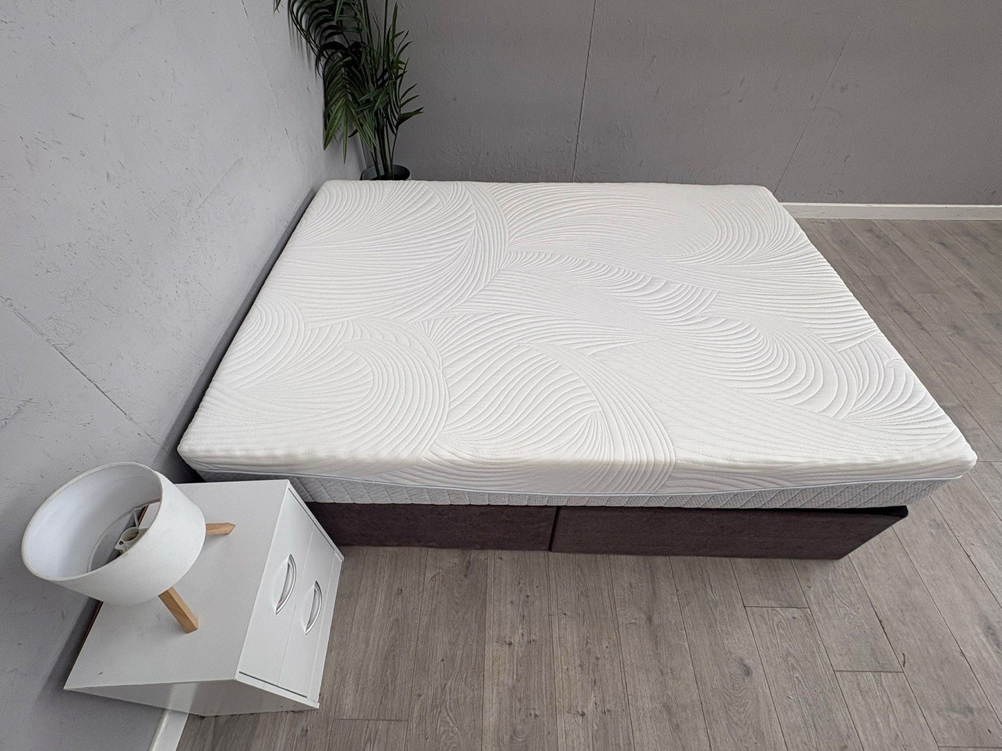 NEXT - The Superior Memory Foam Mattress 4ft 6 Double Mattress - RRP £599