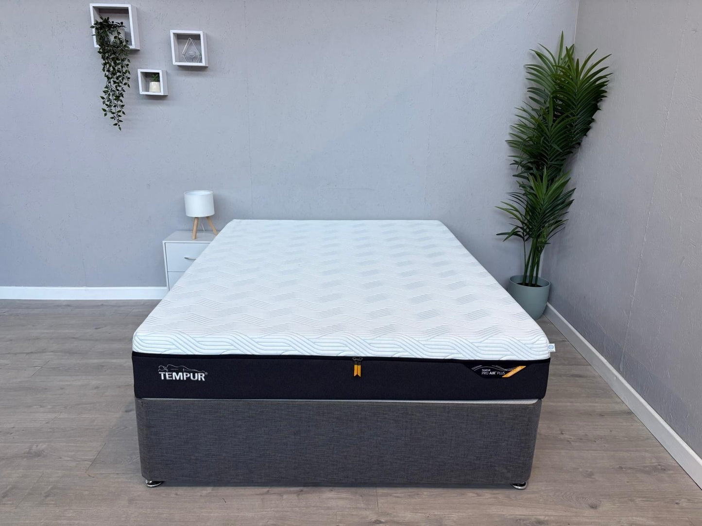 Tempur PRO AIR PLUS Smart Cool 5ft Kingsize Mattress, Medium / Firm - RRP £2,499