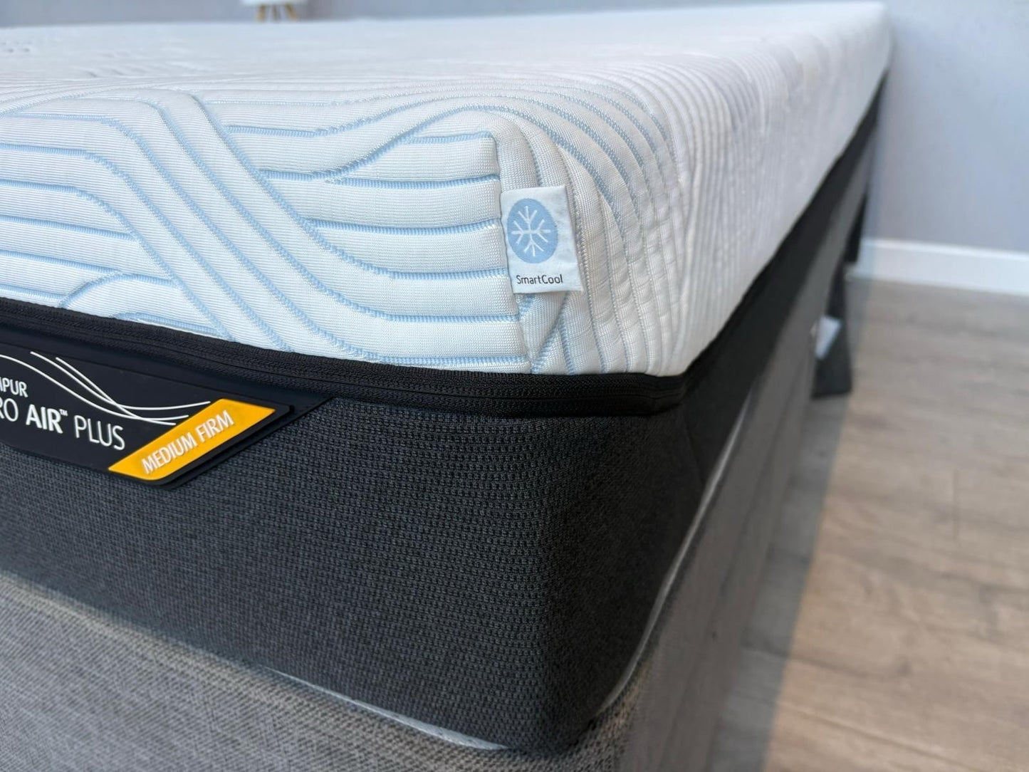 Tempur PRO AIR PLUS Smart Cool 5ft Kingsize Mattress, Medium / Firm - RRP £2,499