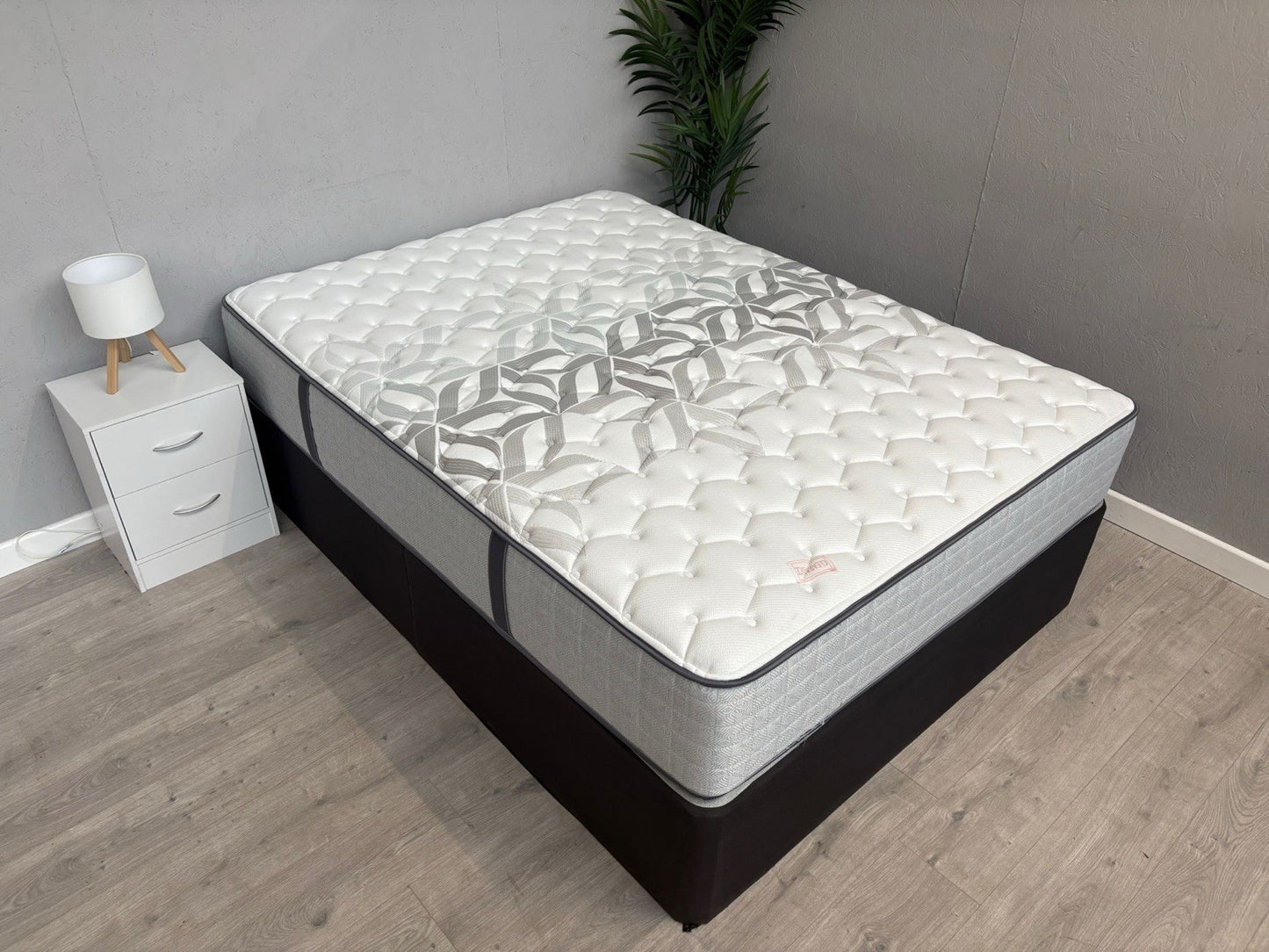 Sealy Posturepedic Elevate Ultra Priestly Mattress Extra Firm 5FT Kingsize