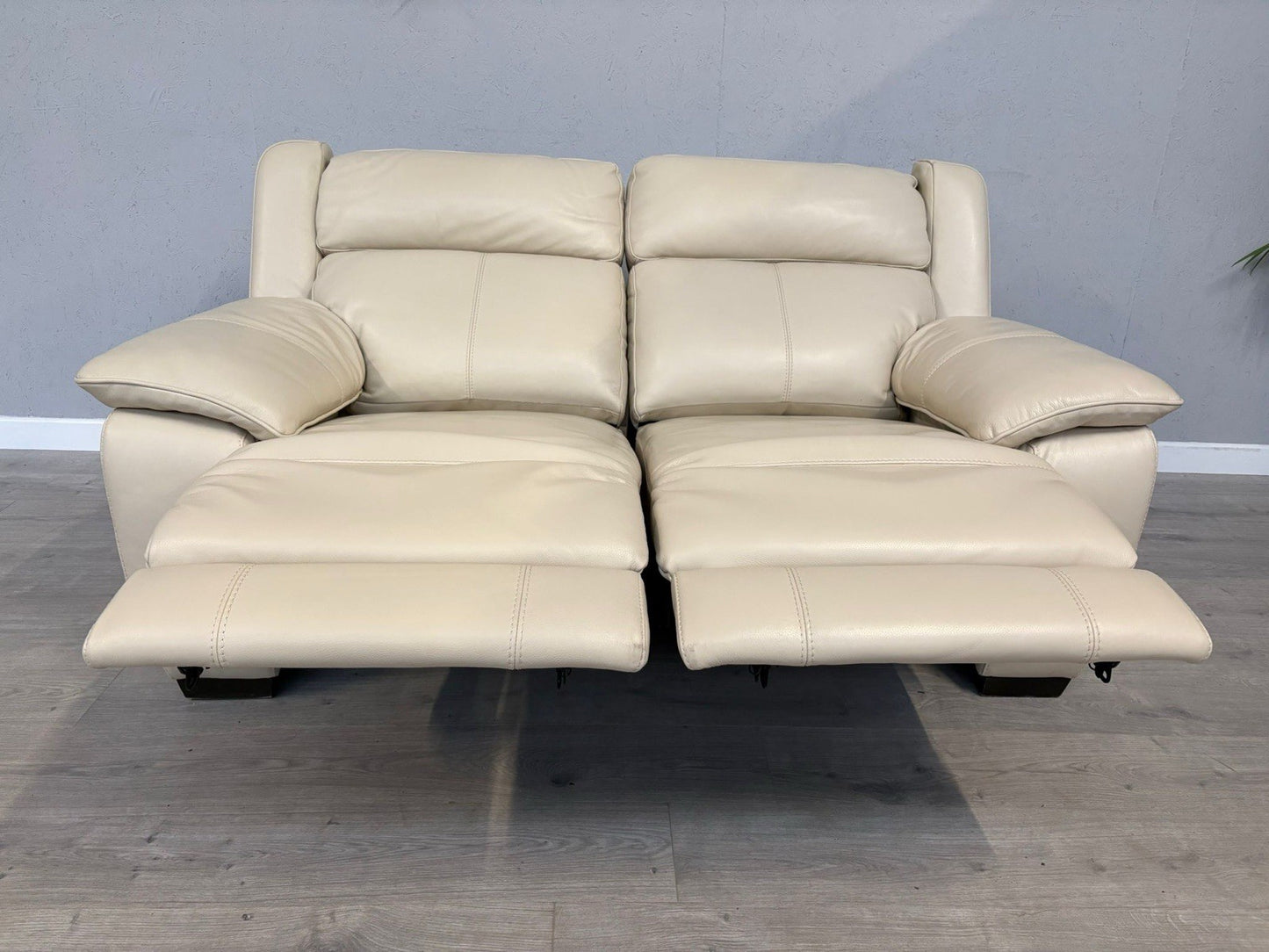 F. Village STARLIGHT EXPRESS Leather 2 Seater Power Recliner Sofa - RRP £2,545