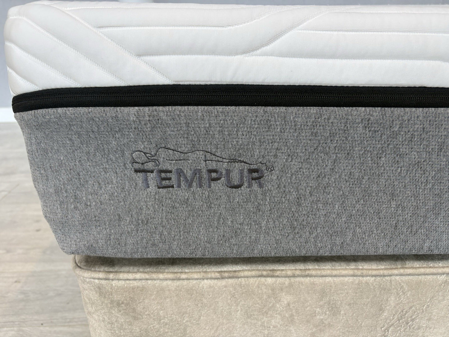 Tempur FIRM ELITE Memory 6ft Superking Mattress, Firm - RRP £2,199