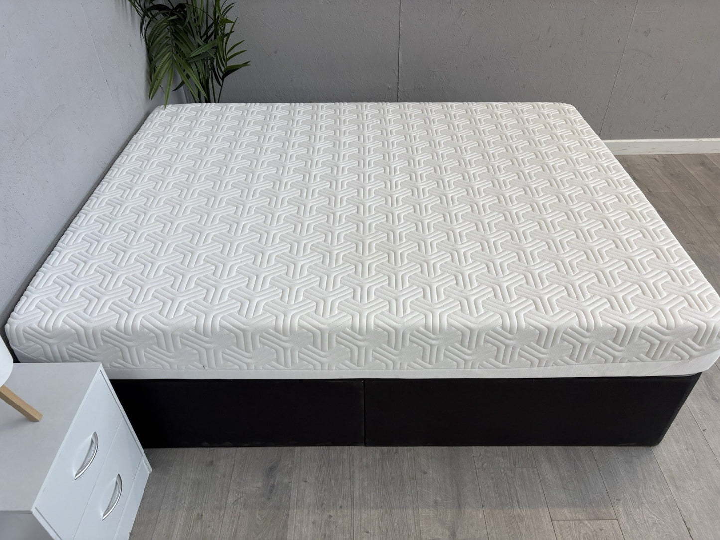 Tempur HYBRID SUPREME 5ft Kingsize Mattress, Medium / Firm - RRP £1,999