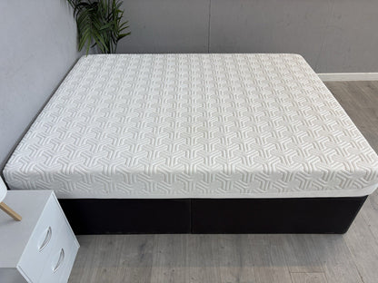 Tempur HYBRID SUPREME 5ft Kingsize Mattress, Medium / Firm - RRP £1,999