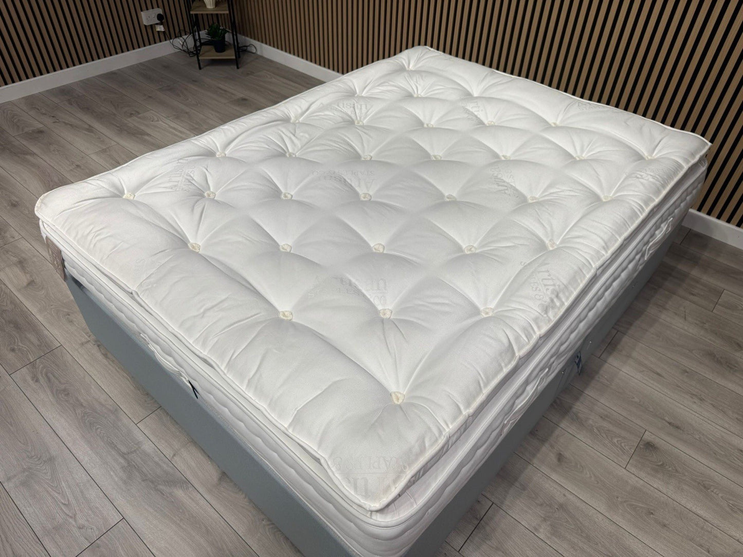 Staples and Co. Artisan DECADENCE 5ft Kingsize Mattress, Medium - RRP £1,399