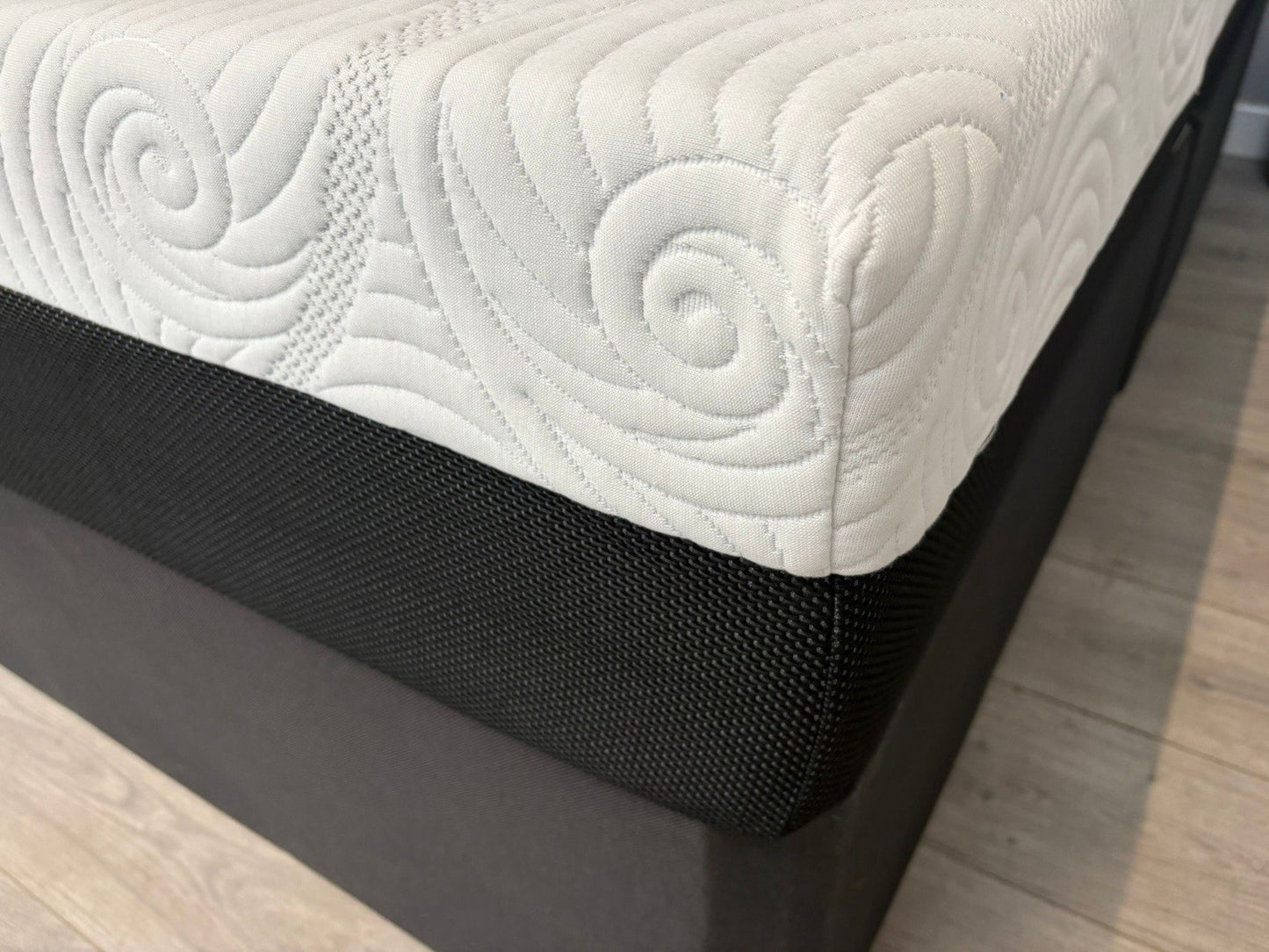 DORMEO Octaspring SIROCCO Memory 5FT Kingsize Mattress, Medium Soft - RRP £1,999