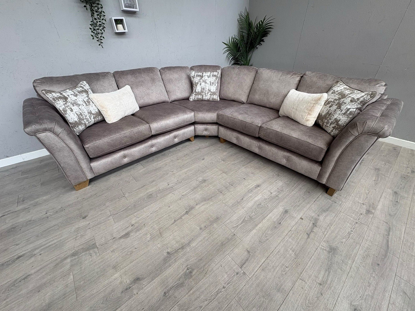 Furniture Village - Aura Large Classic Back Corner Sofa RRP - £3795