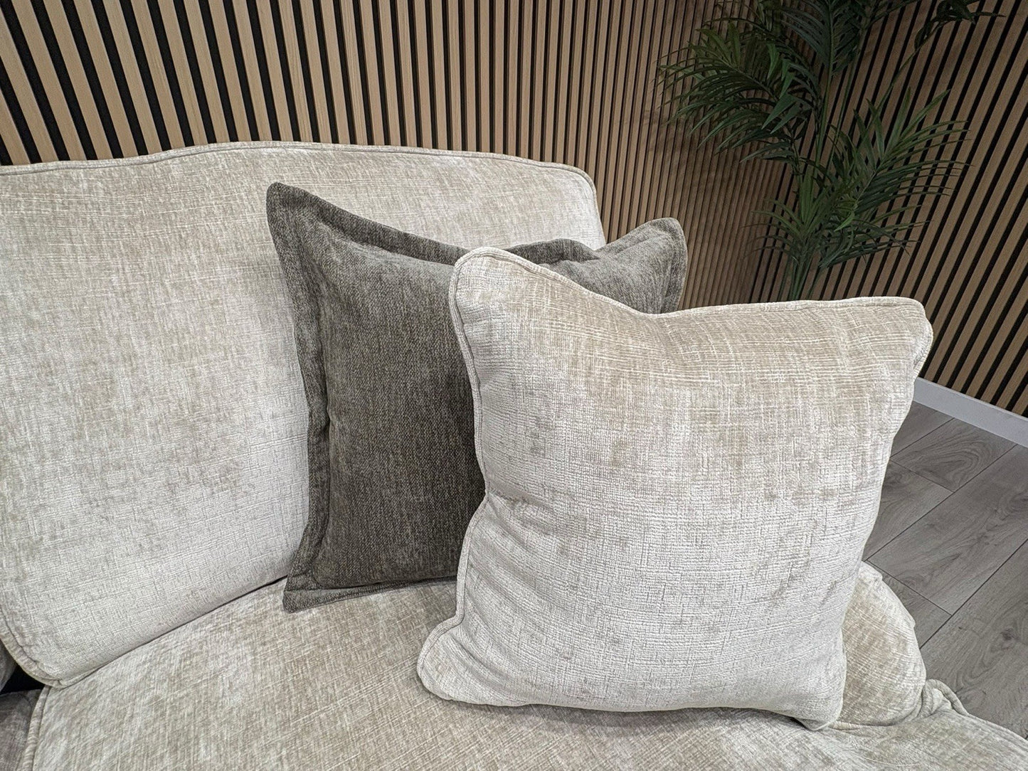 Laura Ashley HERITAGE Style Fabric 3 Seater Chaise Sofa - RRP £2,800