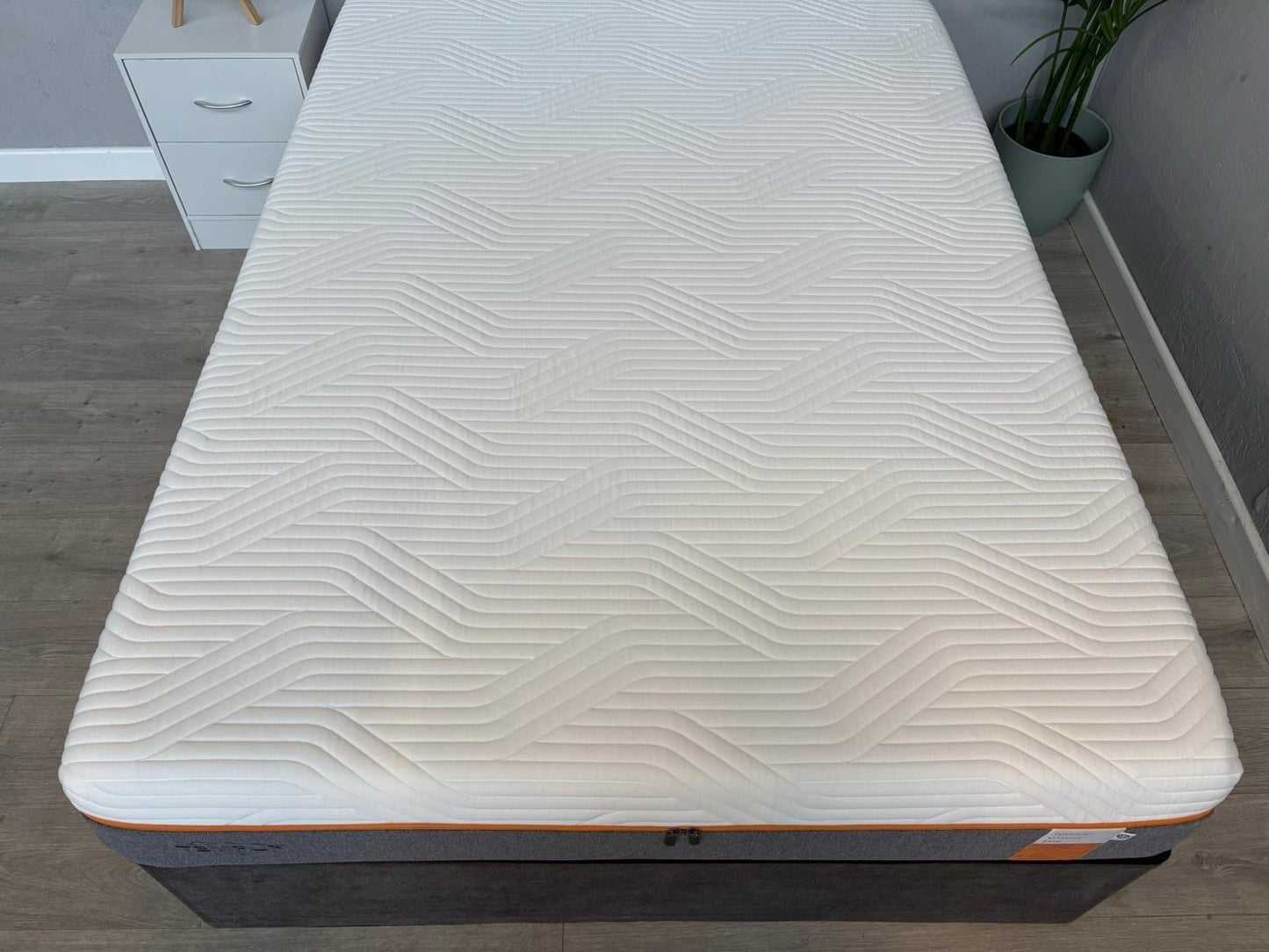 Tempur CONTOUR ELITE Memory 4ft 6 Double Mattress, Medium - RRP £2,099