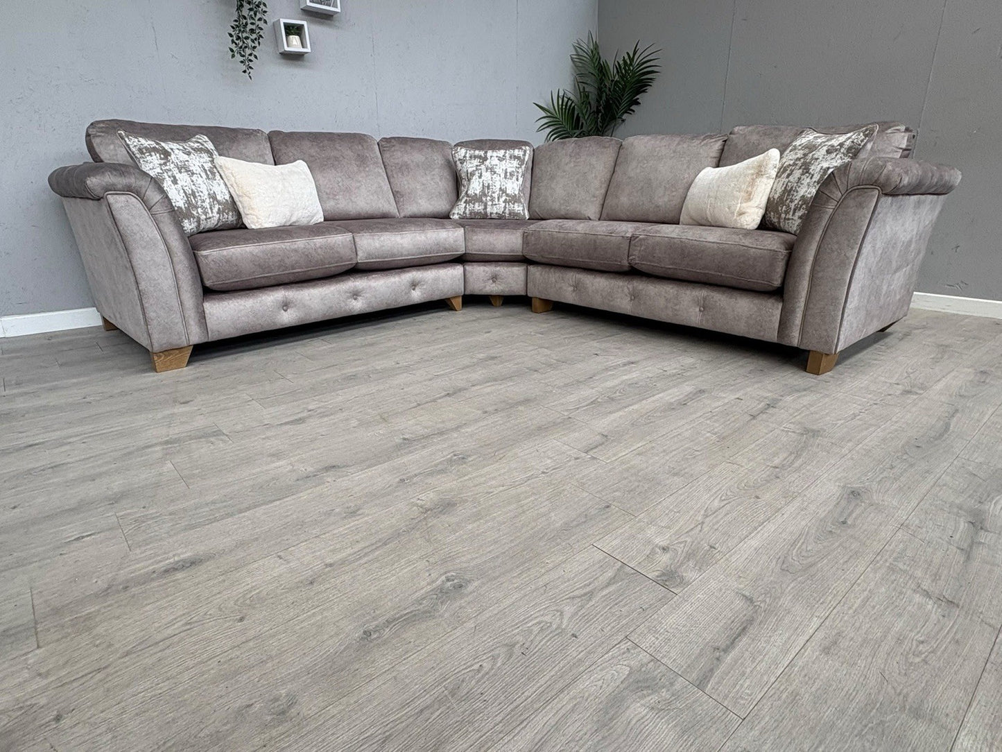 Furniture Village - Aura Large Classic Back Corner Sofa RRP - £3795