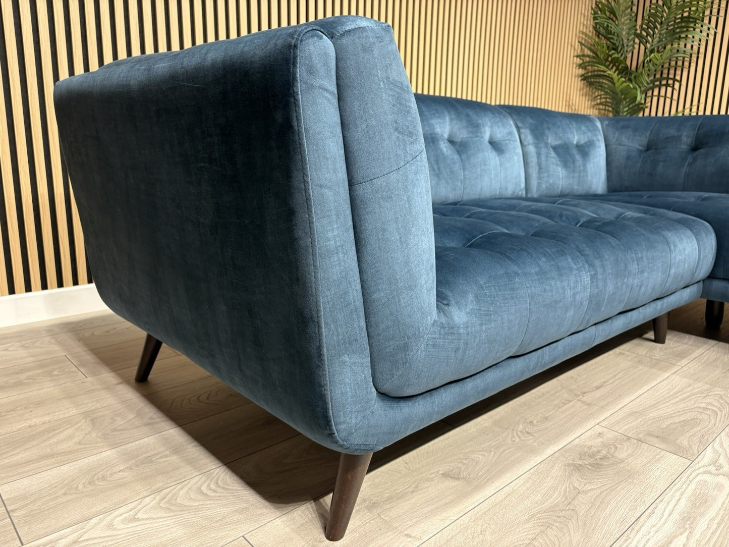 Furniture Village RENE Fabric RHF Chaise Open End Corner Sofa - RRP £1,695