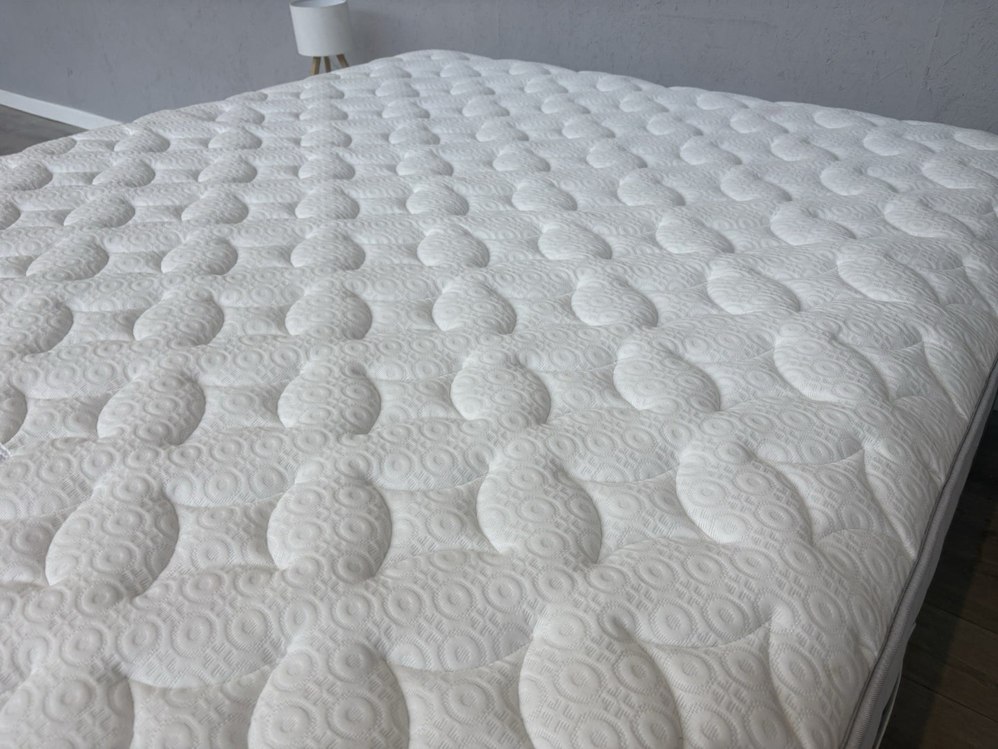 Silentnight 2800 Pocket Memory 6ft Superking Mattress - RRP £1,099
