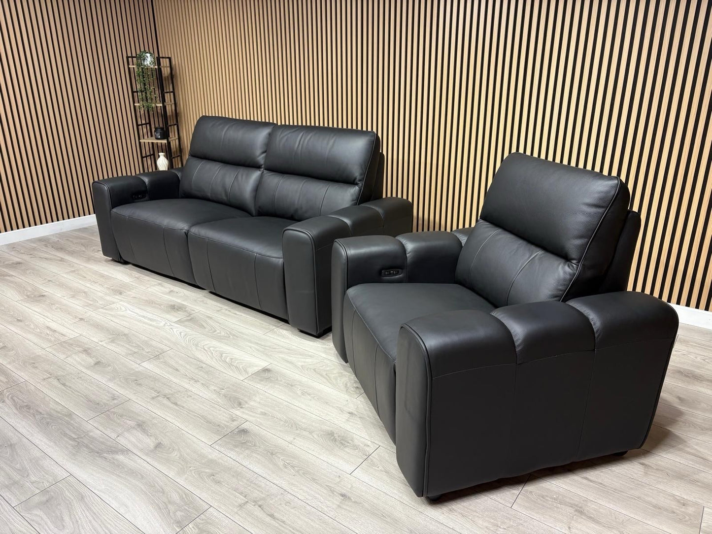 Bellagio Leather 3 Seater + Armchair Sofa Set, Power Recliners RRP: £3440