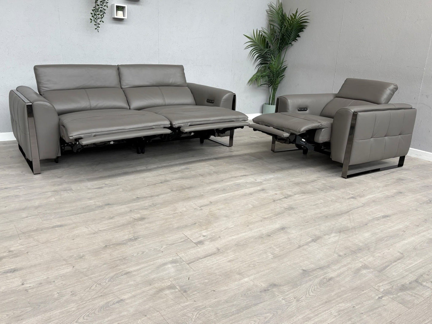 Furniture Village GISELLA Leather 3 Seater Sofa + Armchair Power Set - RRP £4390
