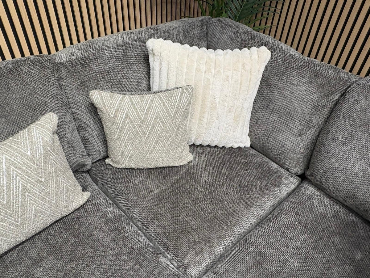 DFS Sample Pandora Fabric RHF 2c1 Corner Sofa RRP: £3295