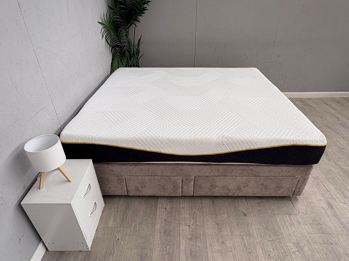 EVE Pure Memory 6ft Superking Mattress, Medium - RRP £1,549