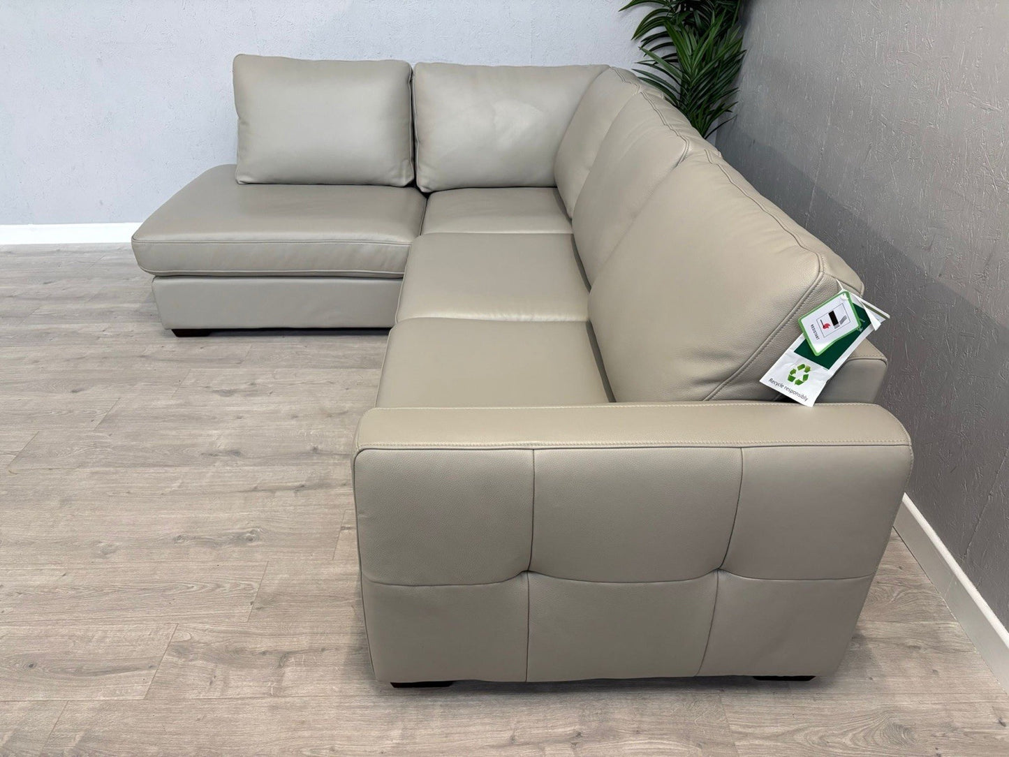 Furniture Village Dinky LHF Leather Corner Chaise End Sofa - RRP £1795