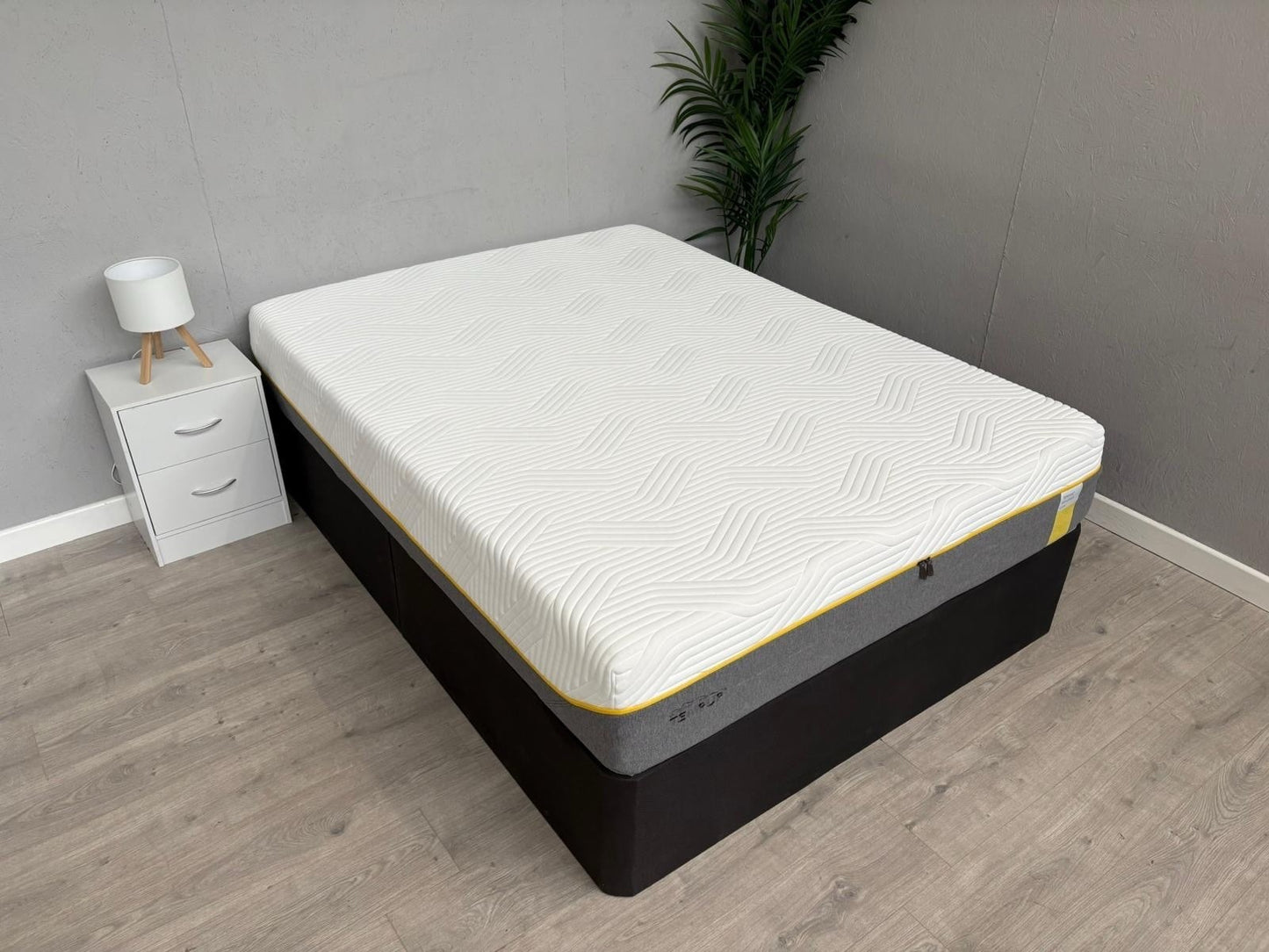 Tempur SENSATION LUXE 5ft Kingsize Mattress, Firm - RRP £2,499