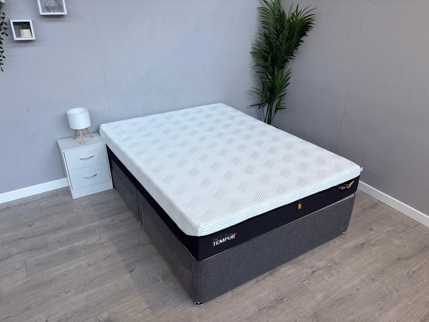 Tempur PRO AIR PLUS Smart Cool 5ft Kingsize Mattress, Medium / Firm - RRP £2,499