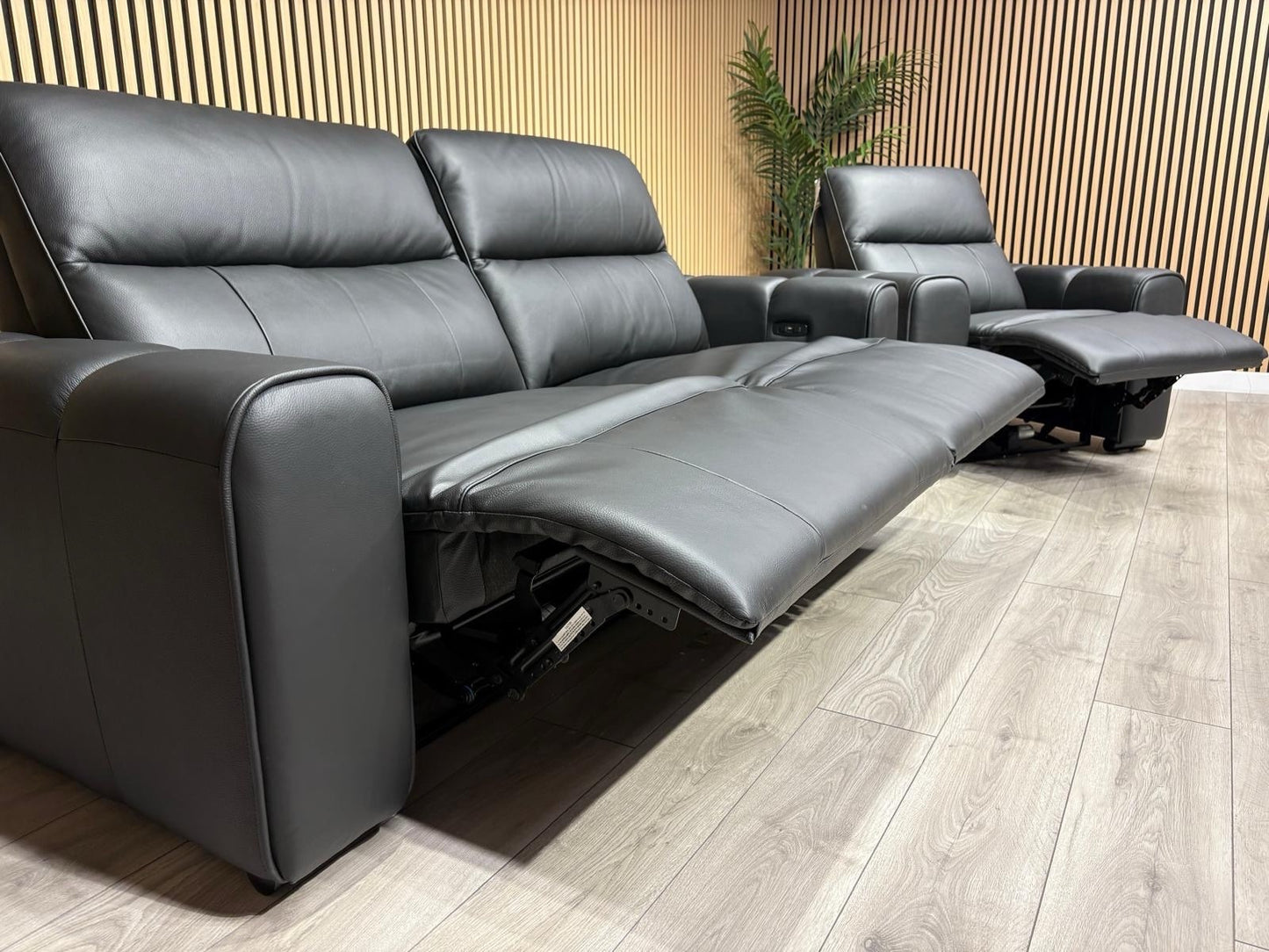 Bellagio Leather 3 Seater + Armchair Sofa Set, Power Recliners RRP: £3440