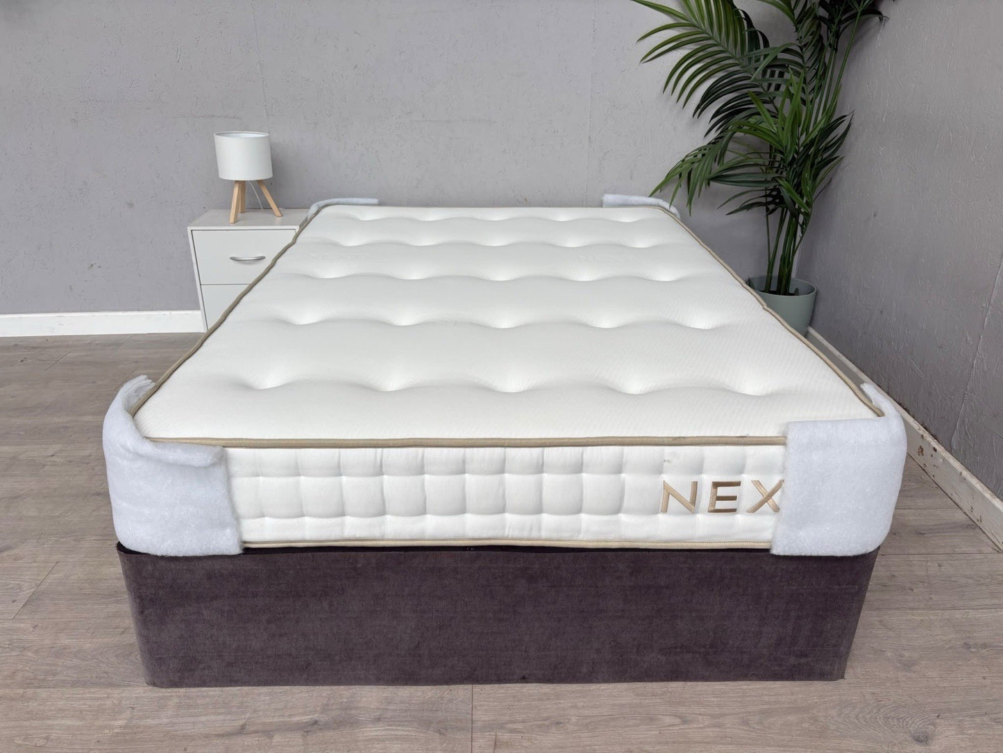 NEXT Comfort 1000 4ft 6 Double Mattress, Medium - RRP £399