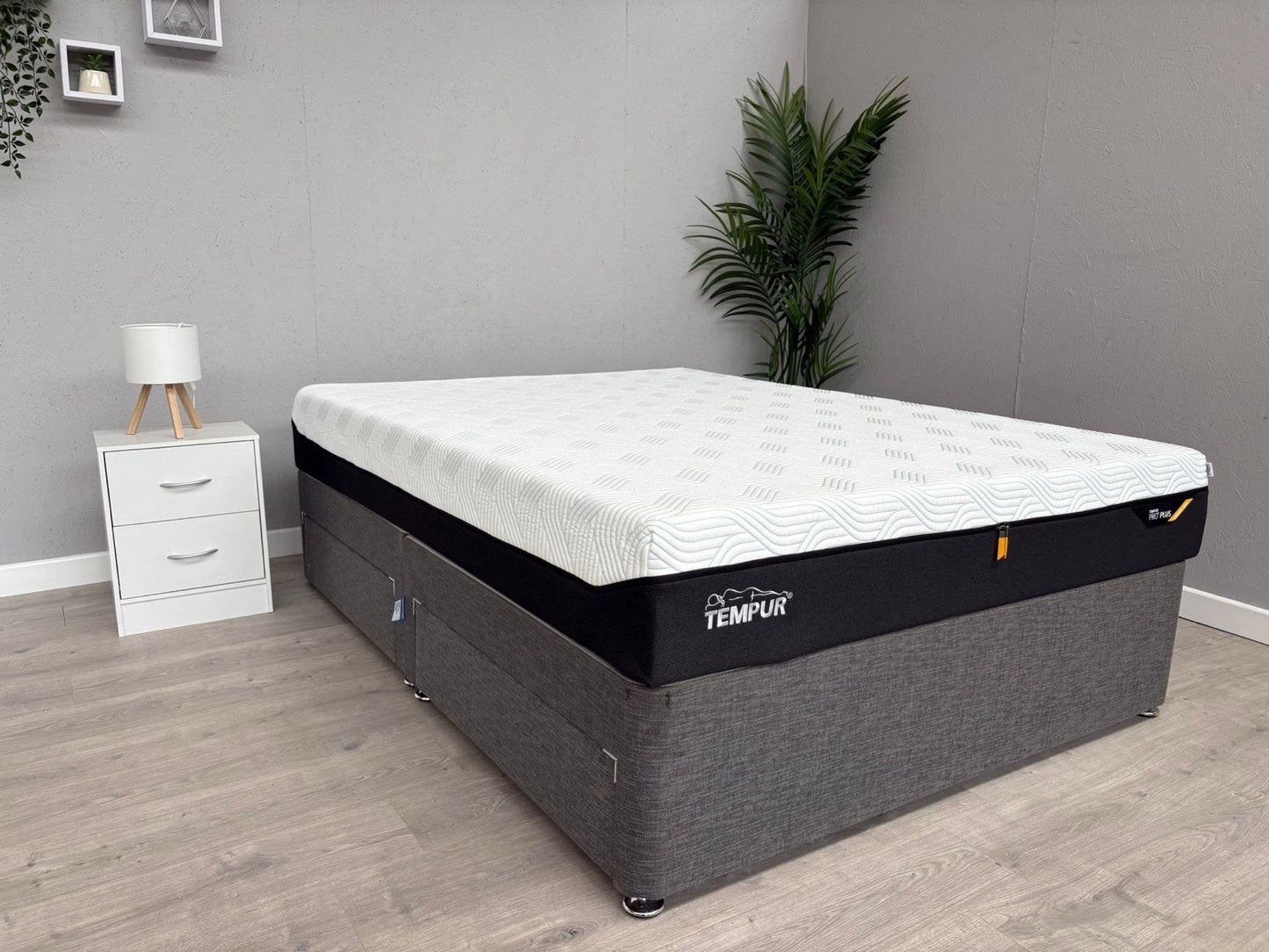 Tempur PRO PLUS Smart Cool 5ft Kingsize Mattress, Medium / Firm - RRP £2,499