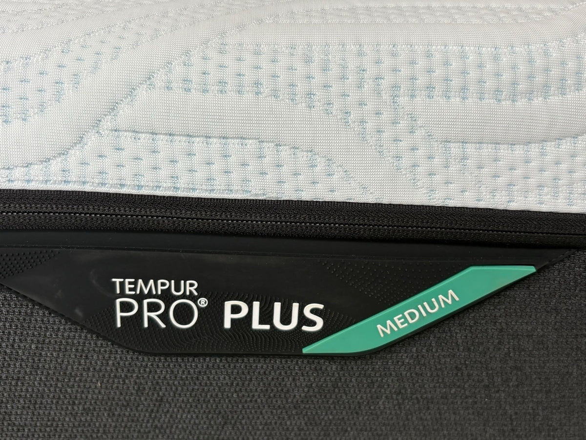 Tempur PRO PLUS 4ft 6 Double Mattress, Medium ( SEE PICTURES ) - RRP £2,299