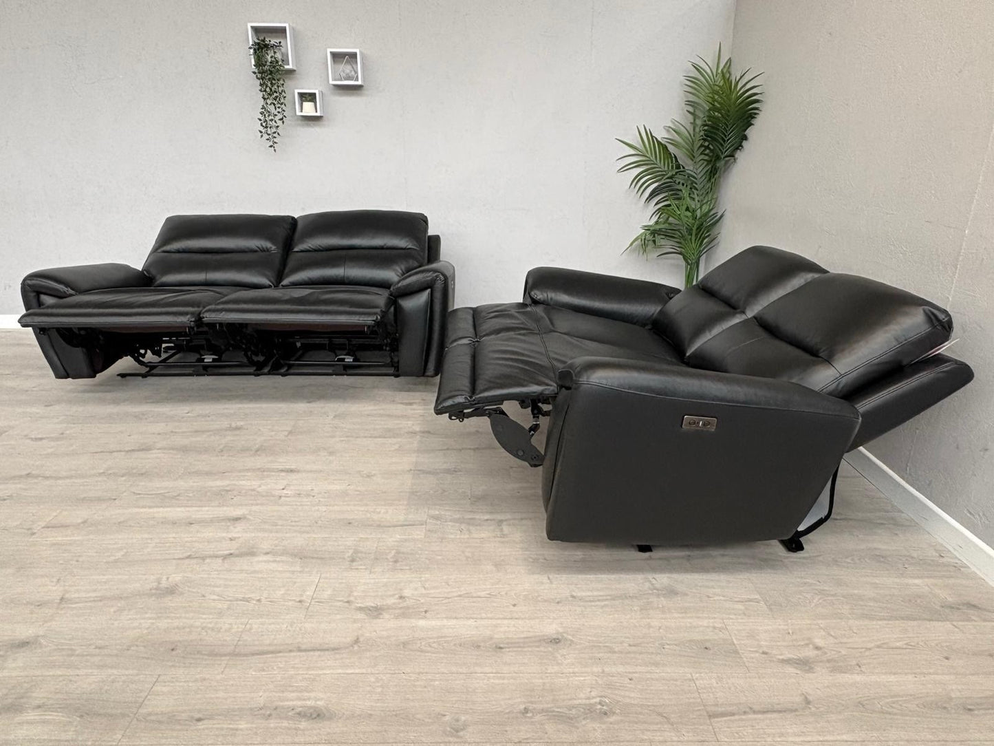 DFS Kaden Leather 3 Seater + 2 Seater Power Recliner Sofa Set - RRP £1,878