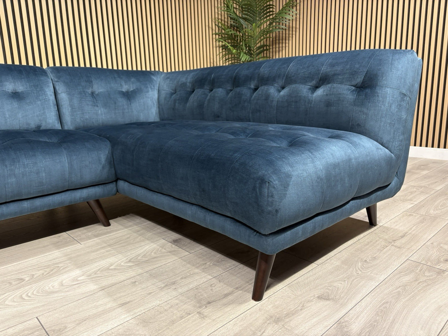Furniture Village RENE Fabric RHF Chaise Open End Corner Sofa - RRP £1,695