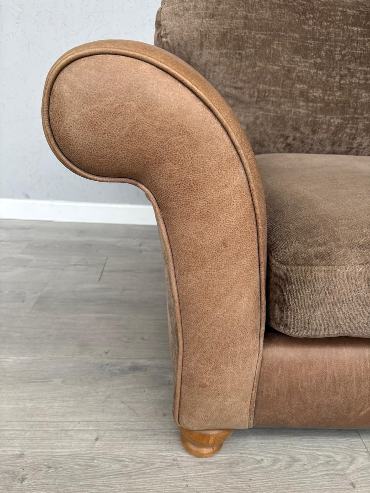 Alexander & James 3 Seater Fabric/Leather Sofa RRP: £2000