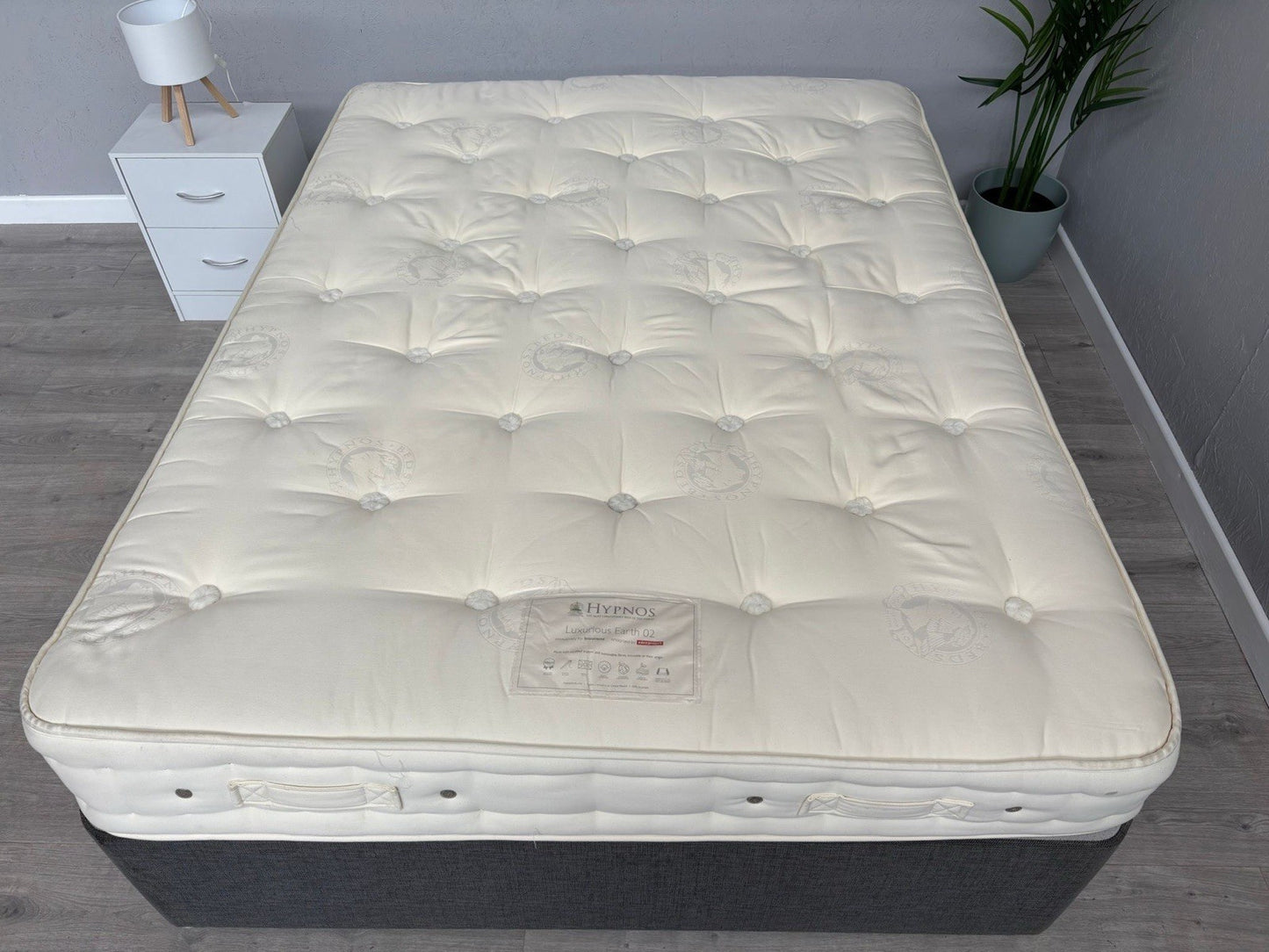 Hypnos Luxurious Earth 02 5FT Kingsize Mattress, Medium - RRP £2,199