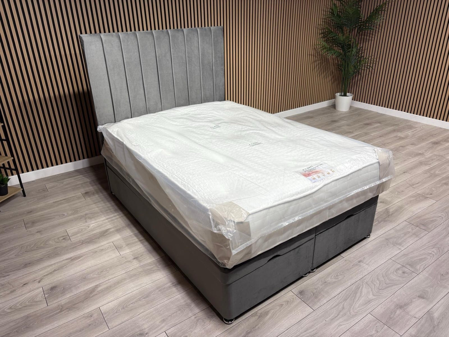 SUPREME Ottoman Divan Set with 2000 Pocket Mattress + Headboard, 4ft 6 Double