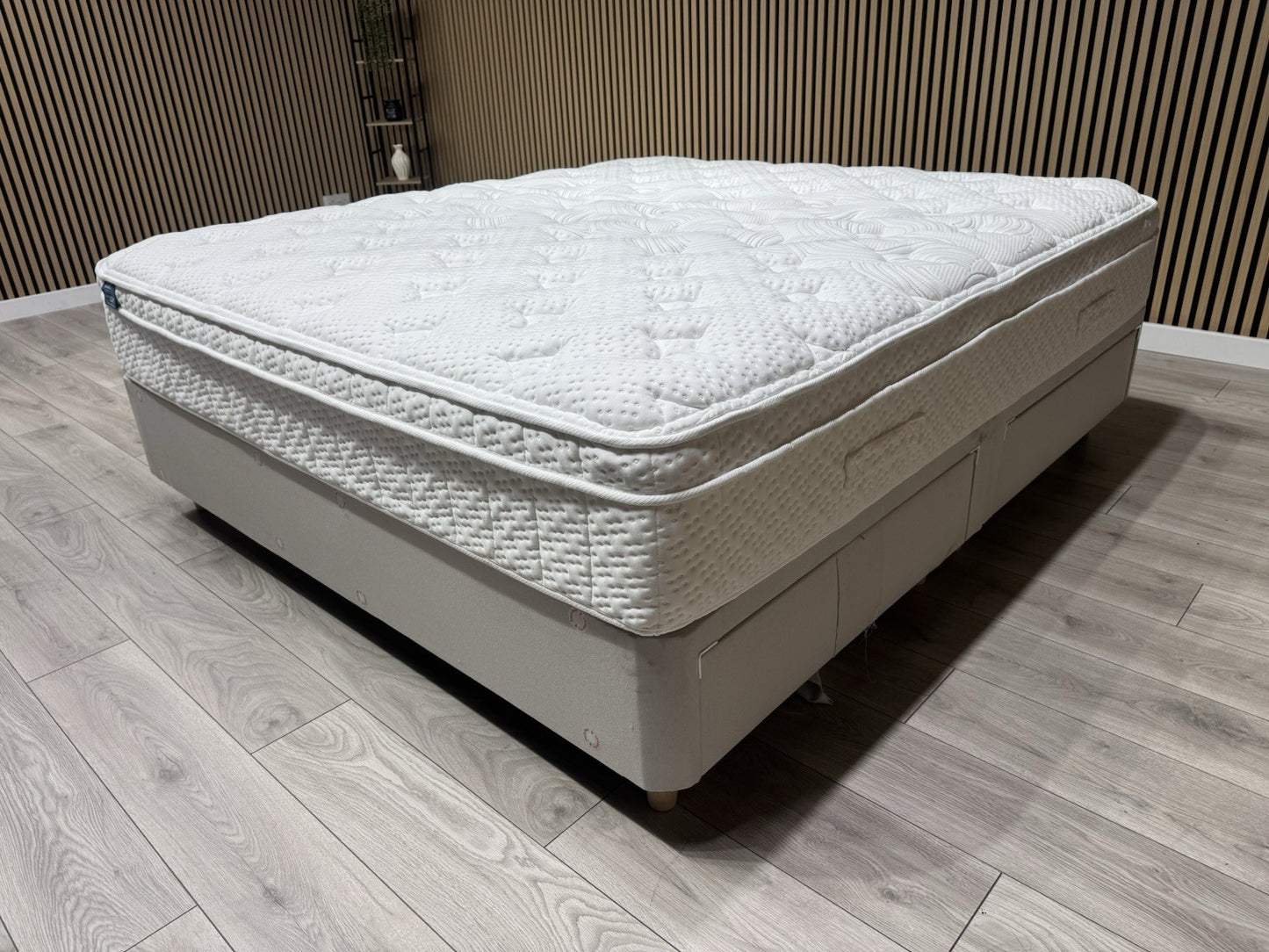 IGEL Advance 2050i 6ft Superking Mattress, Firm - RRP £1,899
