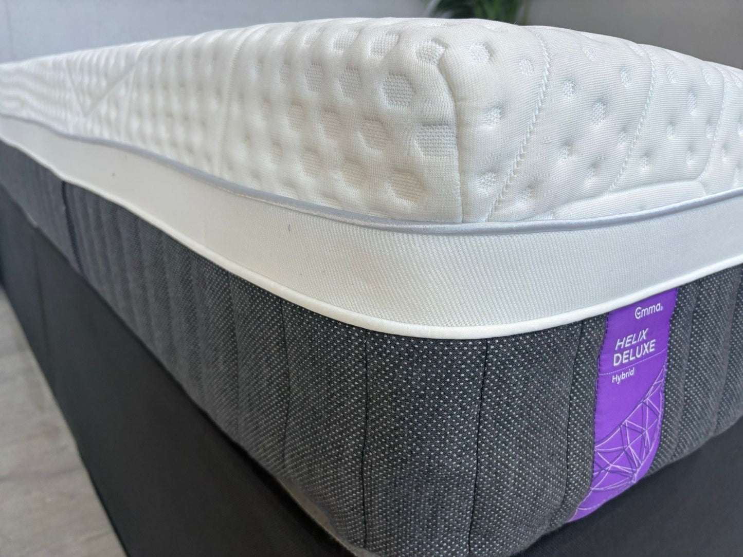 EMMA - Helix Hybrid Deluxe 5ft Kingsize Mattress - RRP £1,599