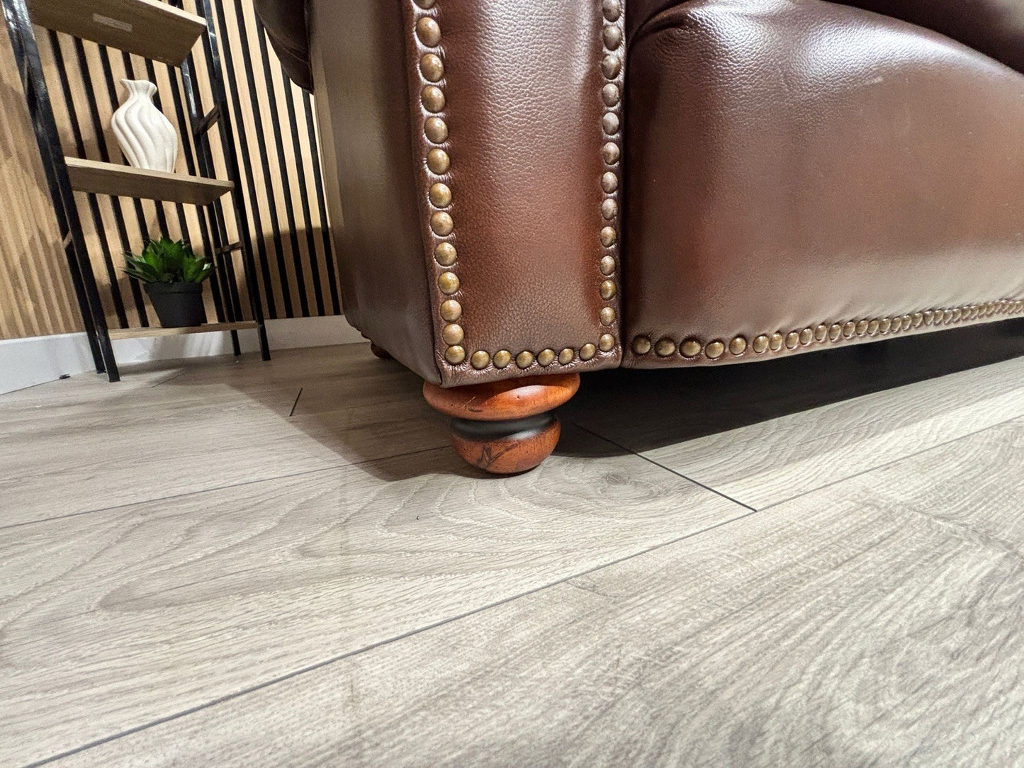 At The Helm Shackleton Style 3 Seater + 2 Seater Leather Chesterfield Sofa Set