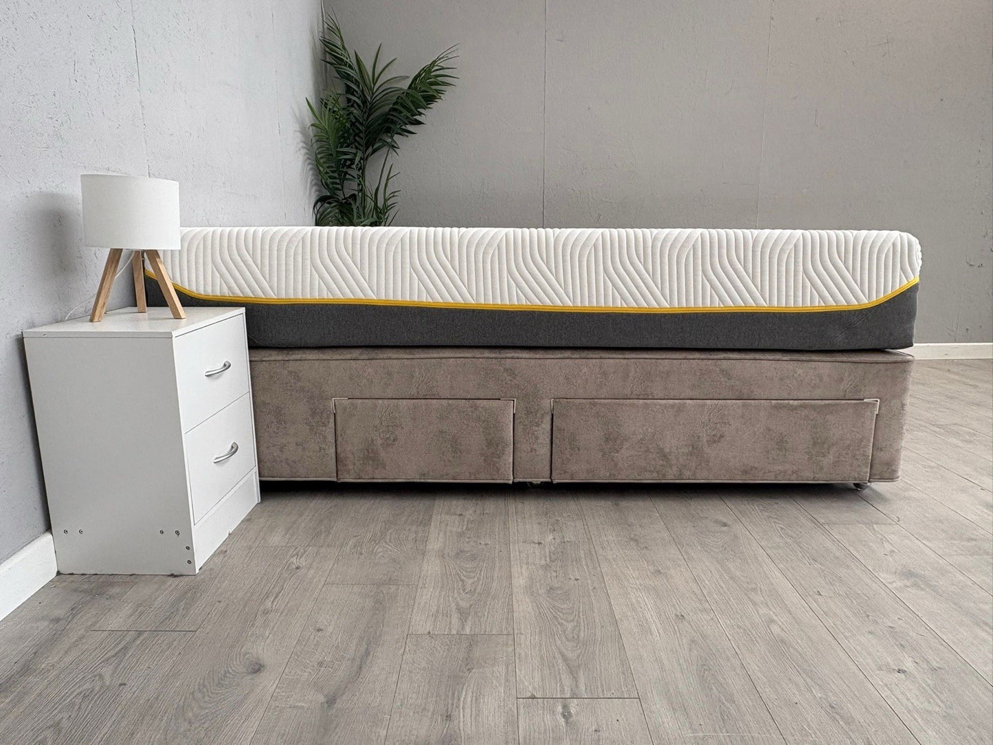 Tempur SENSATION LUXE 6ft Superking Mattress, Firm - RRP £2,699