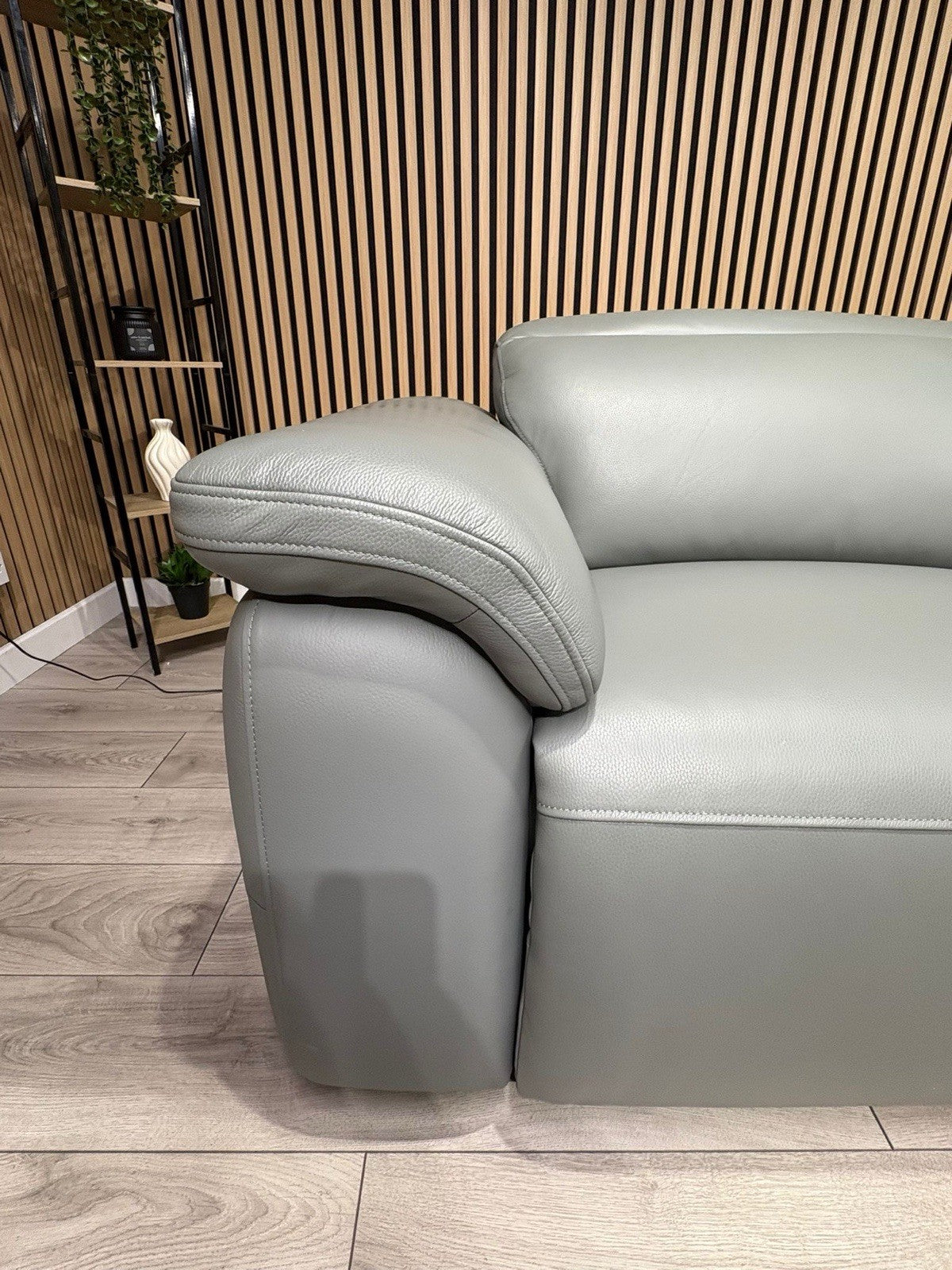 F. Village INCA Style Leather 3 + 2 Seater Power Recliner Sofa, Heated Seats