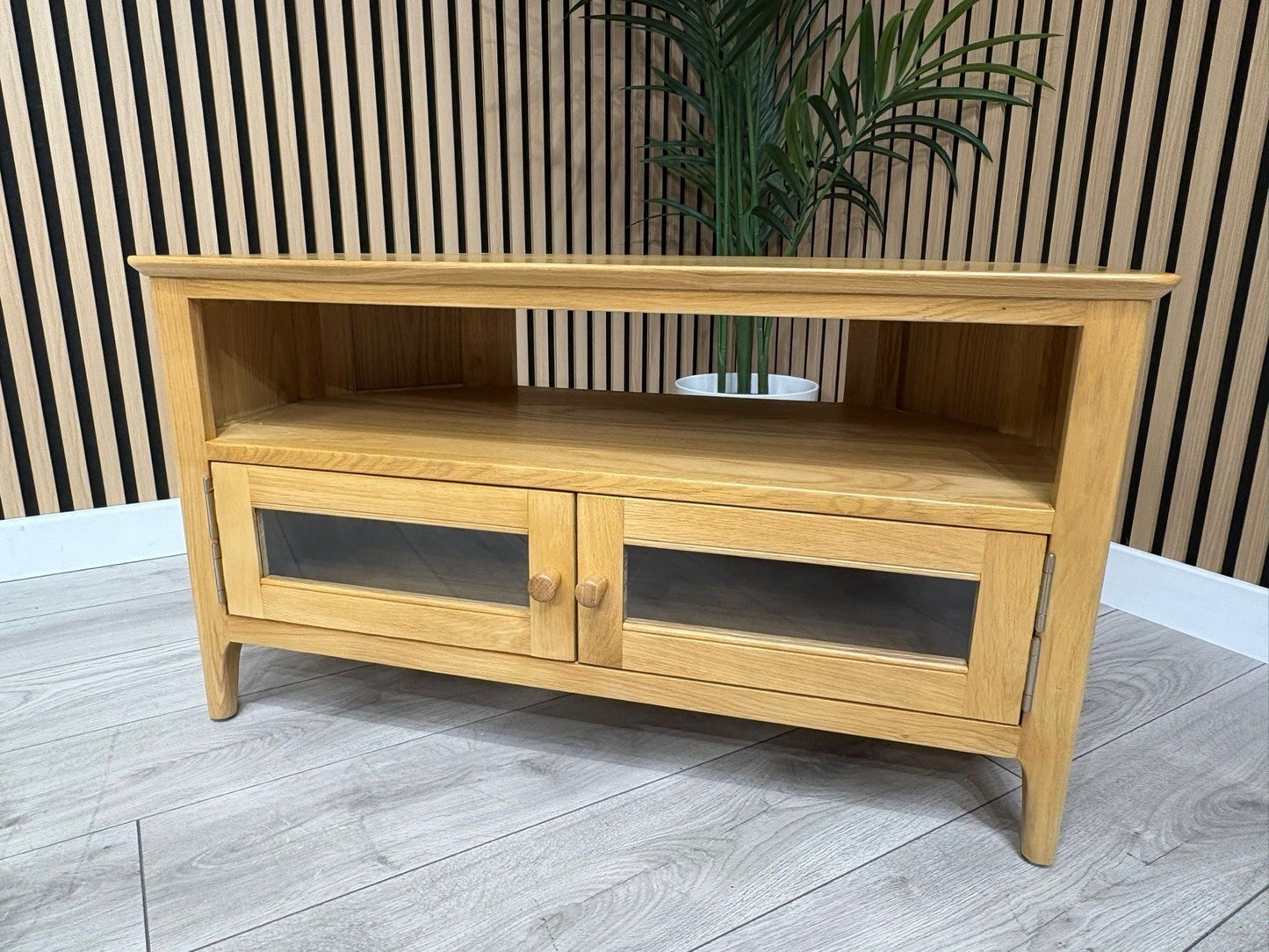 Next Sample - Saxon Corner TV Unit - RRP: £399
