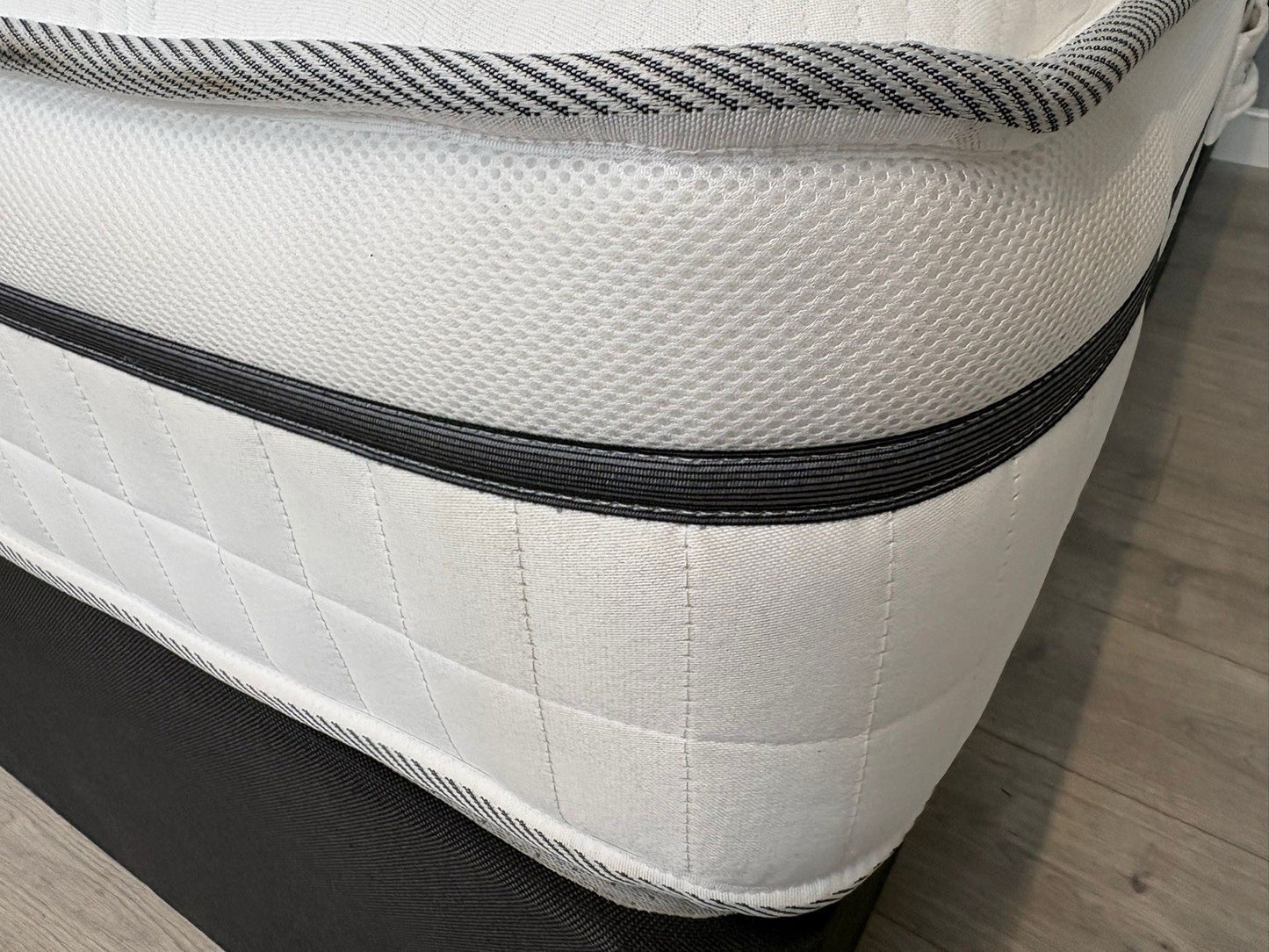 Beautyrest Boutique Lexington 1800 Pocket 5ft Kingsize Mattress - RRP £1,279