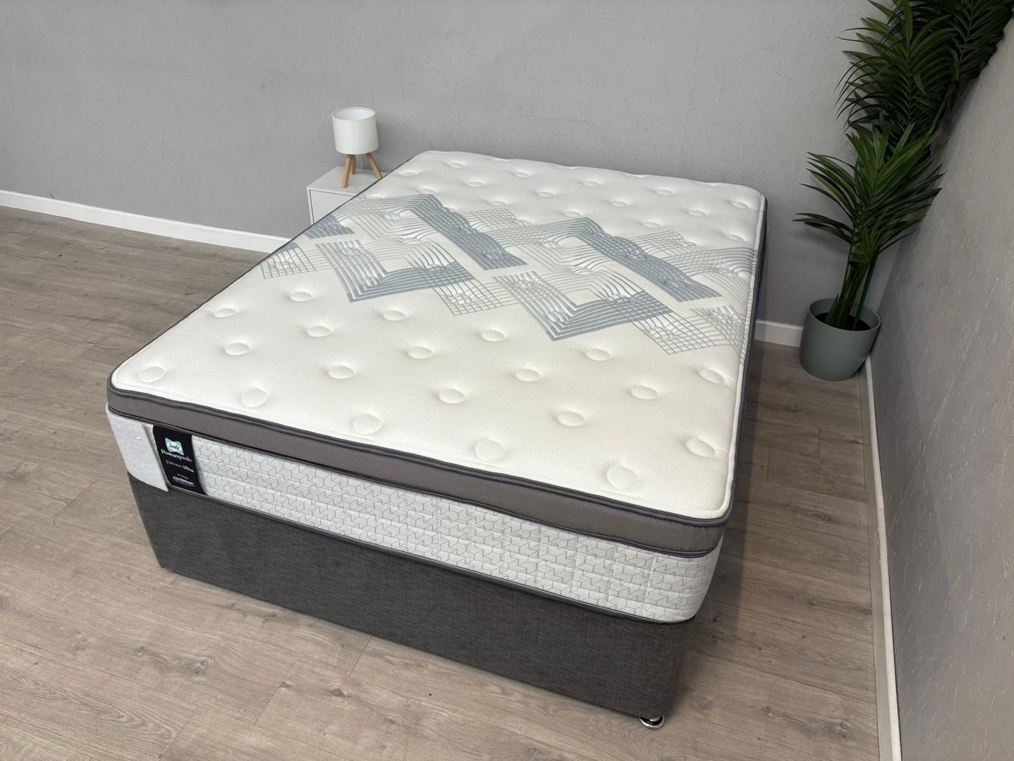 Sealy Elevate Ultra ORWELL 5ft Kingsize Mattress, Medium - RRP £2,499