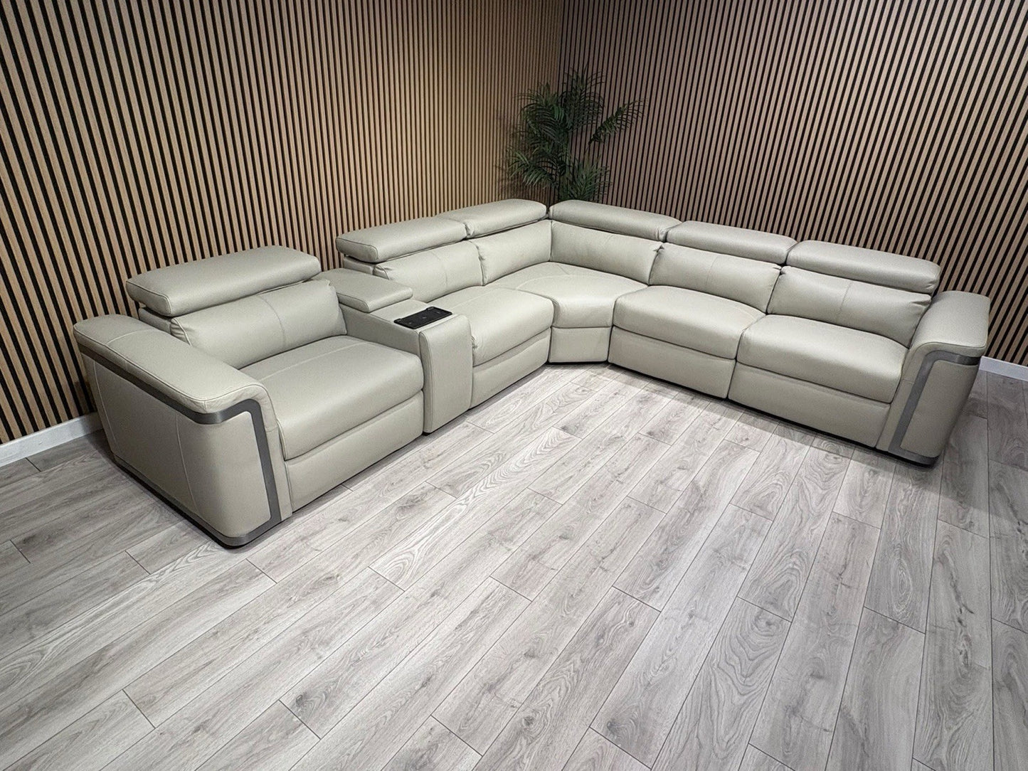 Sofology PLAZA style Leather 2c2 Power Recliner Sofa + Console - RRP £4699