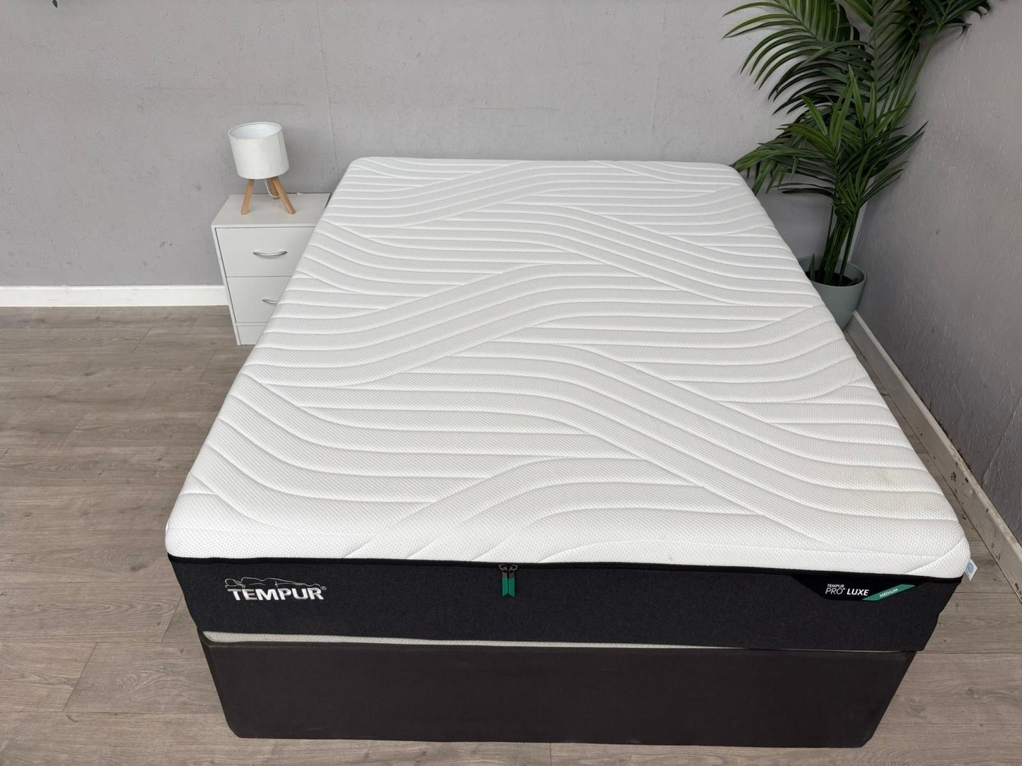 Tempur PRO LUXE Smart Cool 5ft Kingsize Mattress, Medium - RRP £2,599