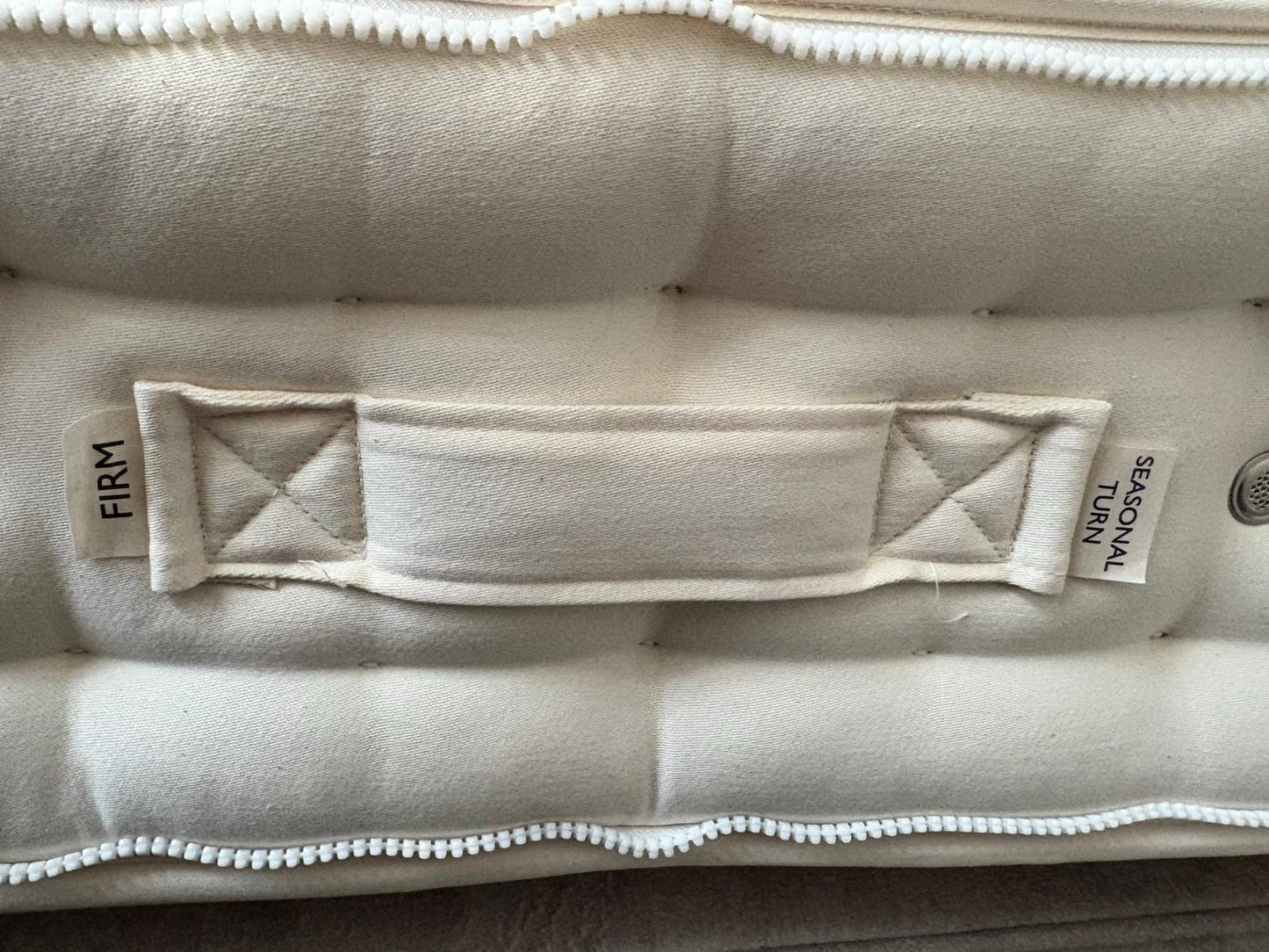 Hypnos Luxurious Earth 01 6ft Superking Mattress Zip and Link, Firm - RRP £3,099