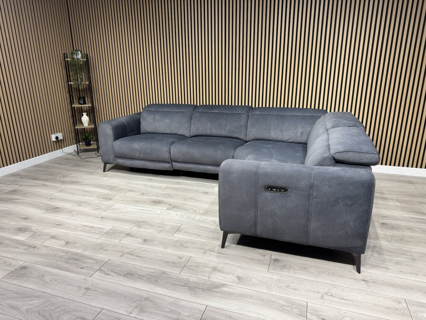 Furniture Village EZRA Fabric RHF Double Power Recliner Corner Sofa - RRP £3,295